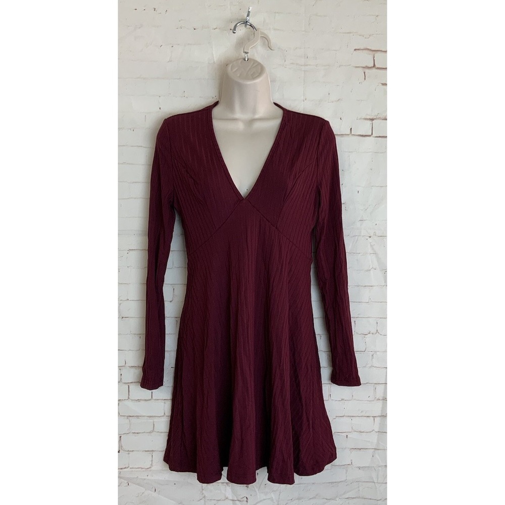 Verdusa Womens Burgundy Long Sleeve V Neck Short Ribbed Skirt Size S‎